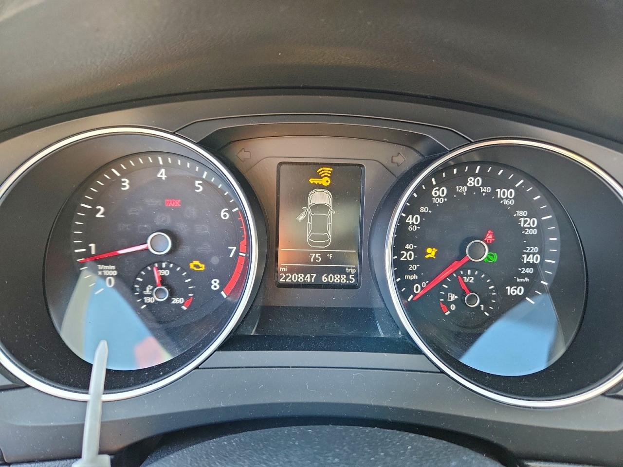 2017 VOLKSWAGEN JETTA SE photo 9