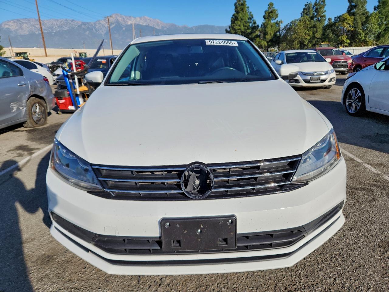 2017 VOLKSWAGEN JETTA SE photo 5