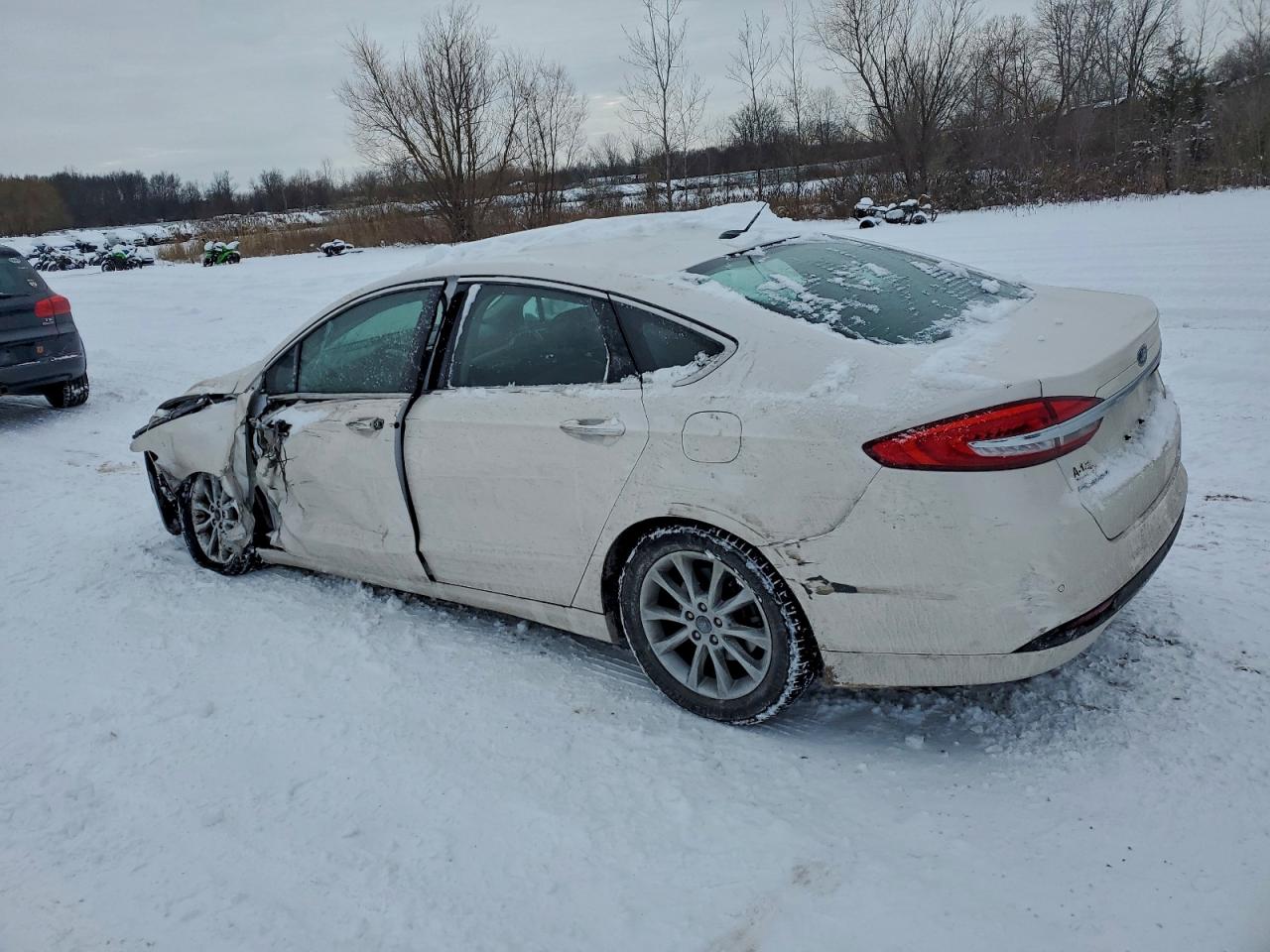 2017 FORD FUSION SE photo 2