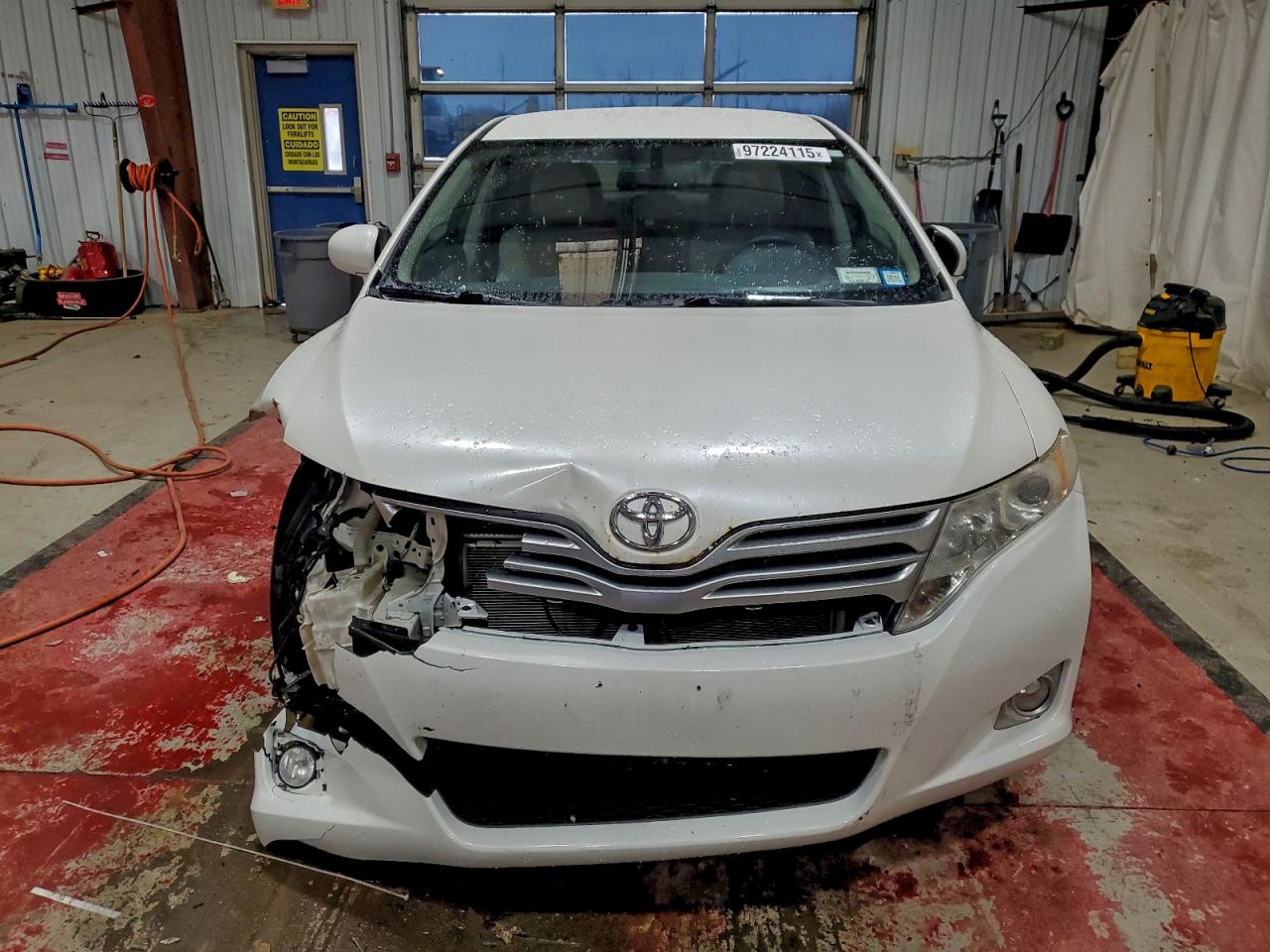 2010 TOYOTA VENZA photo 5