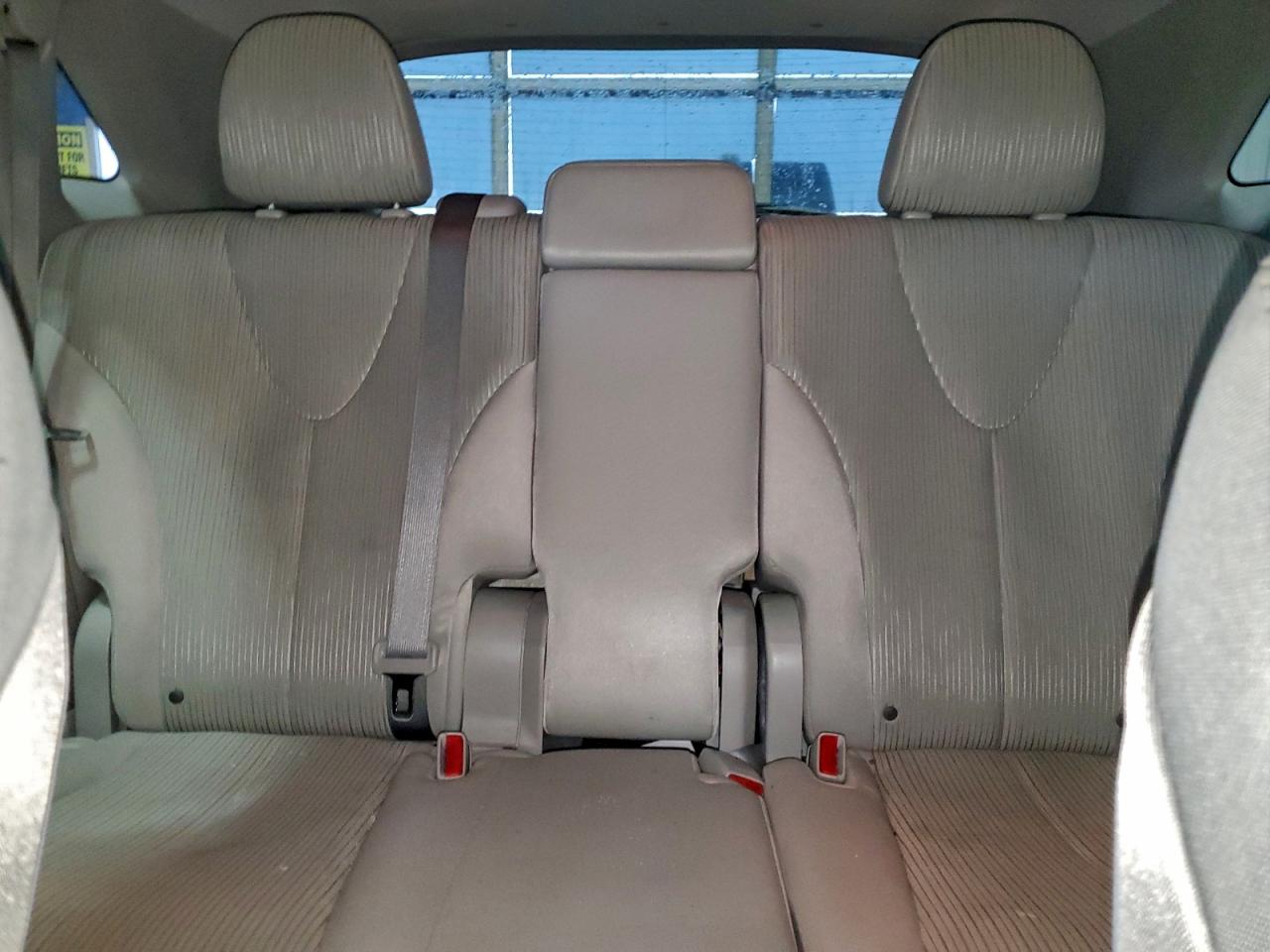 2010 TOYOTA VENZA photo 10