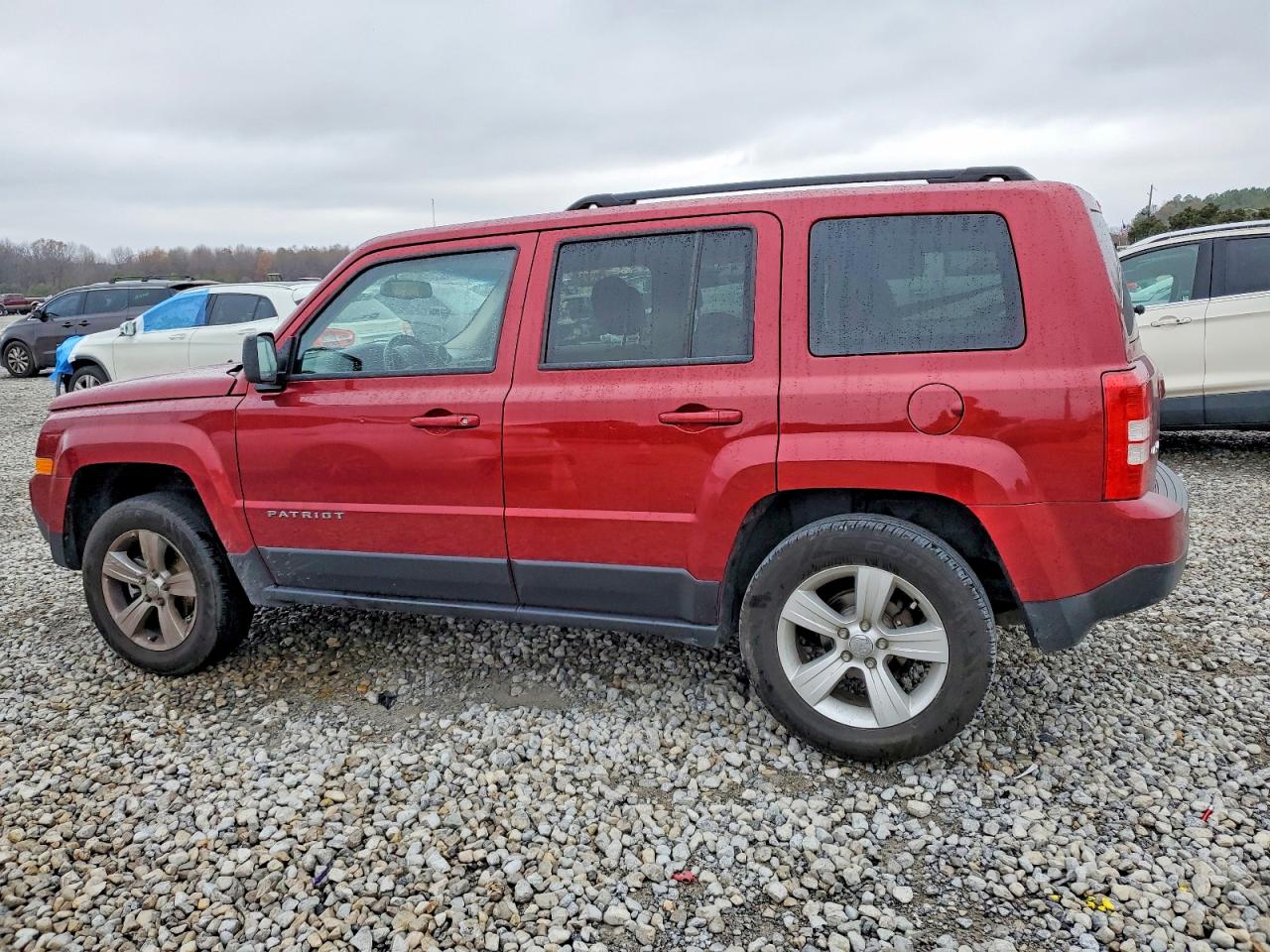 2015 JEEP PATRIOT LATITUDE photo 4