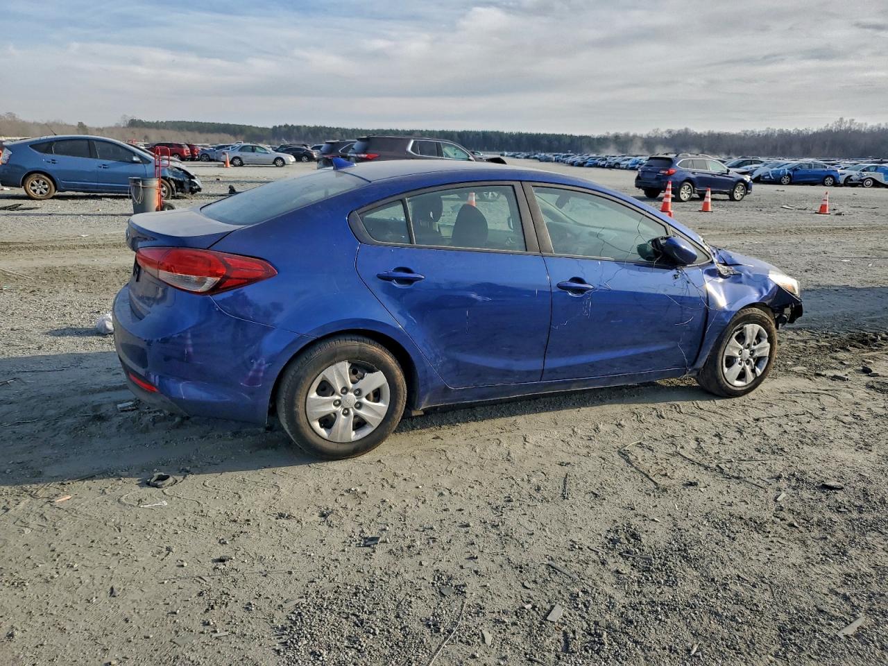 2017 KIA FORTE LX photo 7