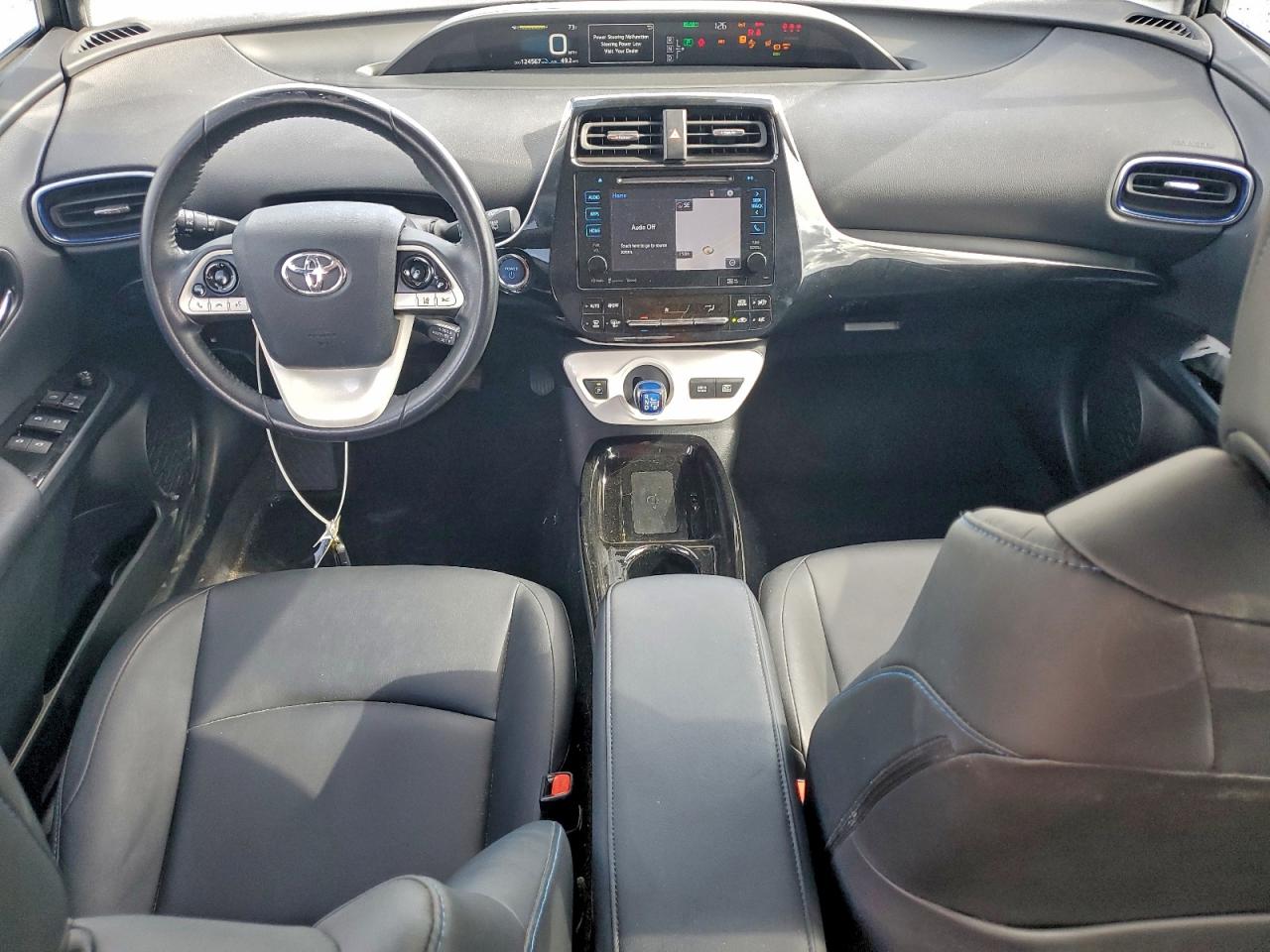 2018 TOYOTA PRIUS photo 22