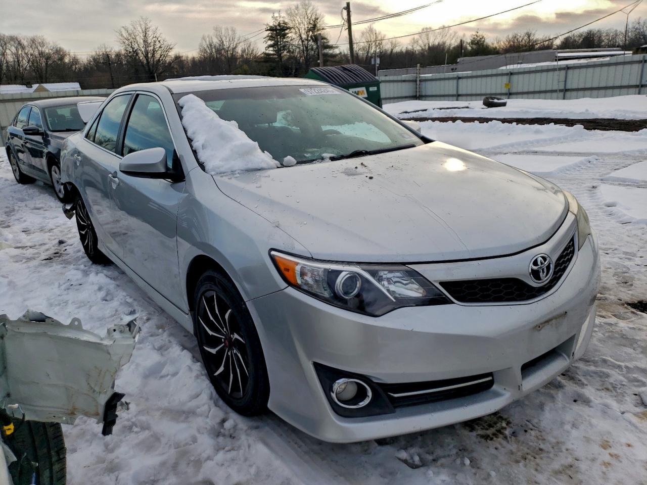 2012 TOYOTA CAMRY BASE photo 4
