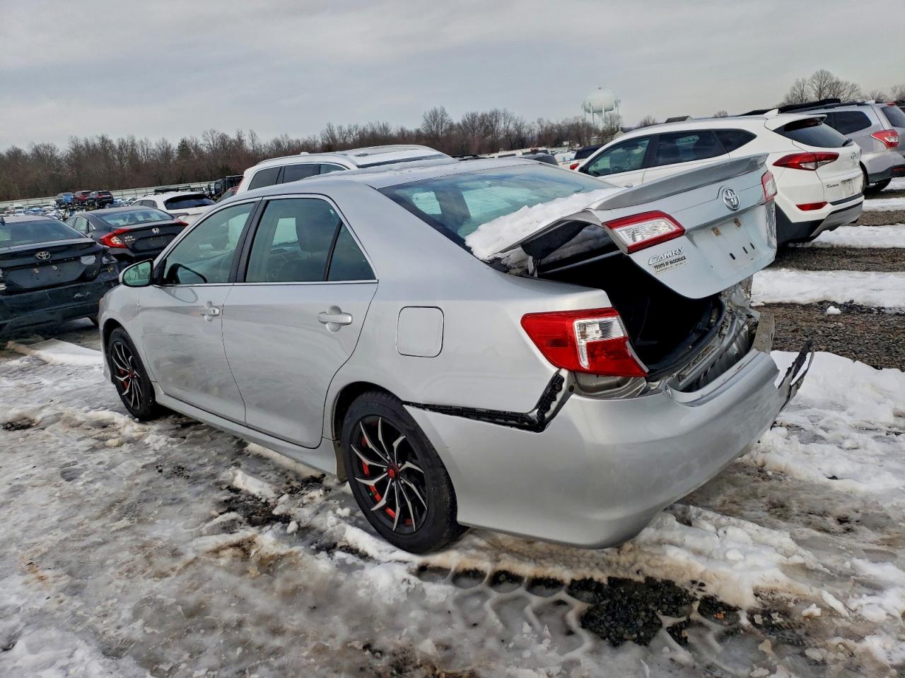 2012 TOYOTA CAMRY BASE photo 2