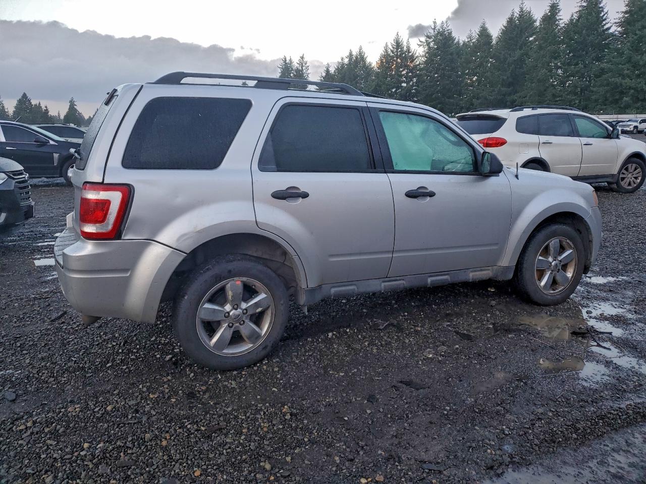 2012 FORD ESCAPE XLT photo 3