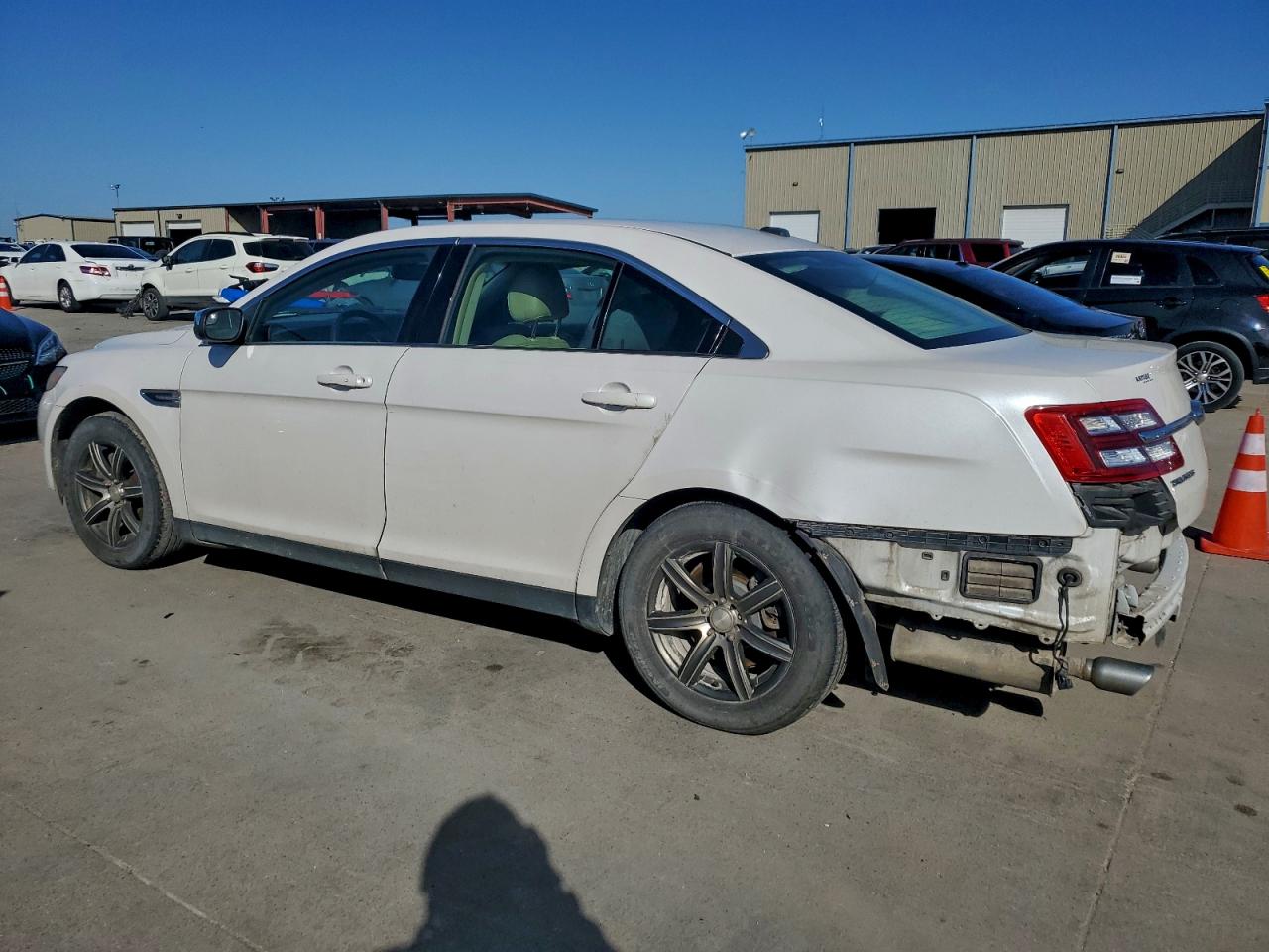 2014 FORD TAURUS LIMITED photo 2