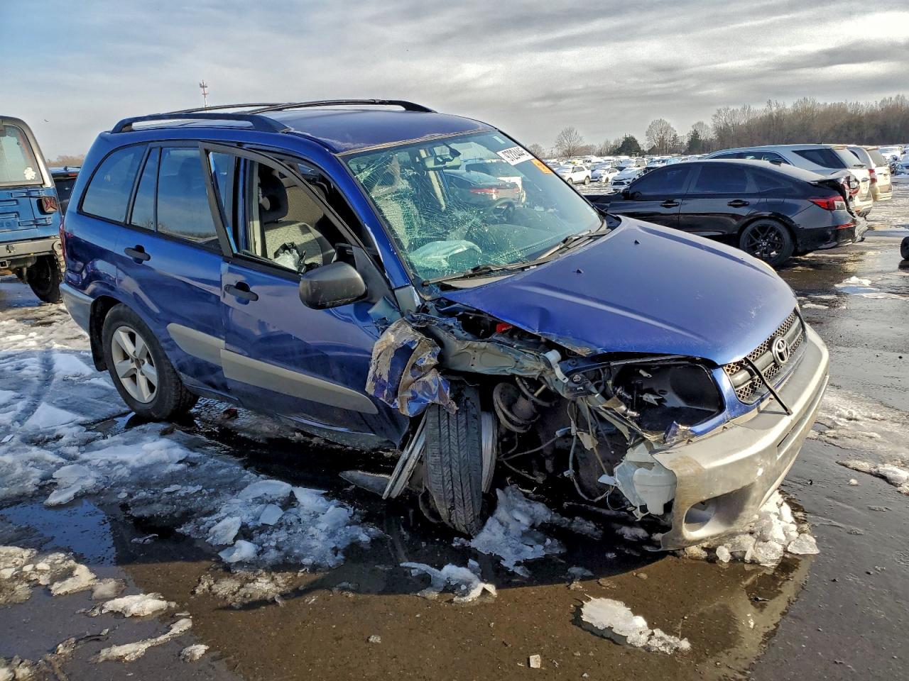 2004 TOYOTA RAV4 photo 4
