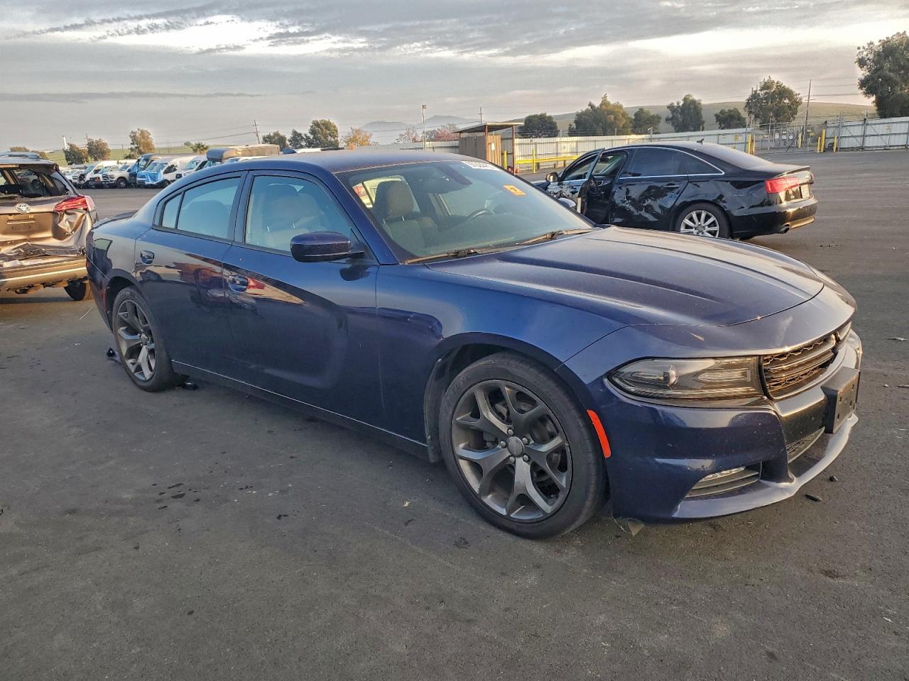 2015 DODGE CHARGER SXT photo 10