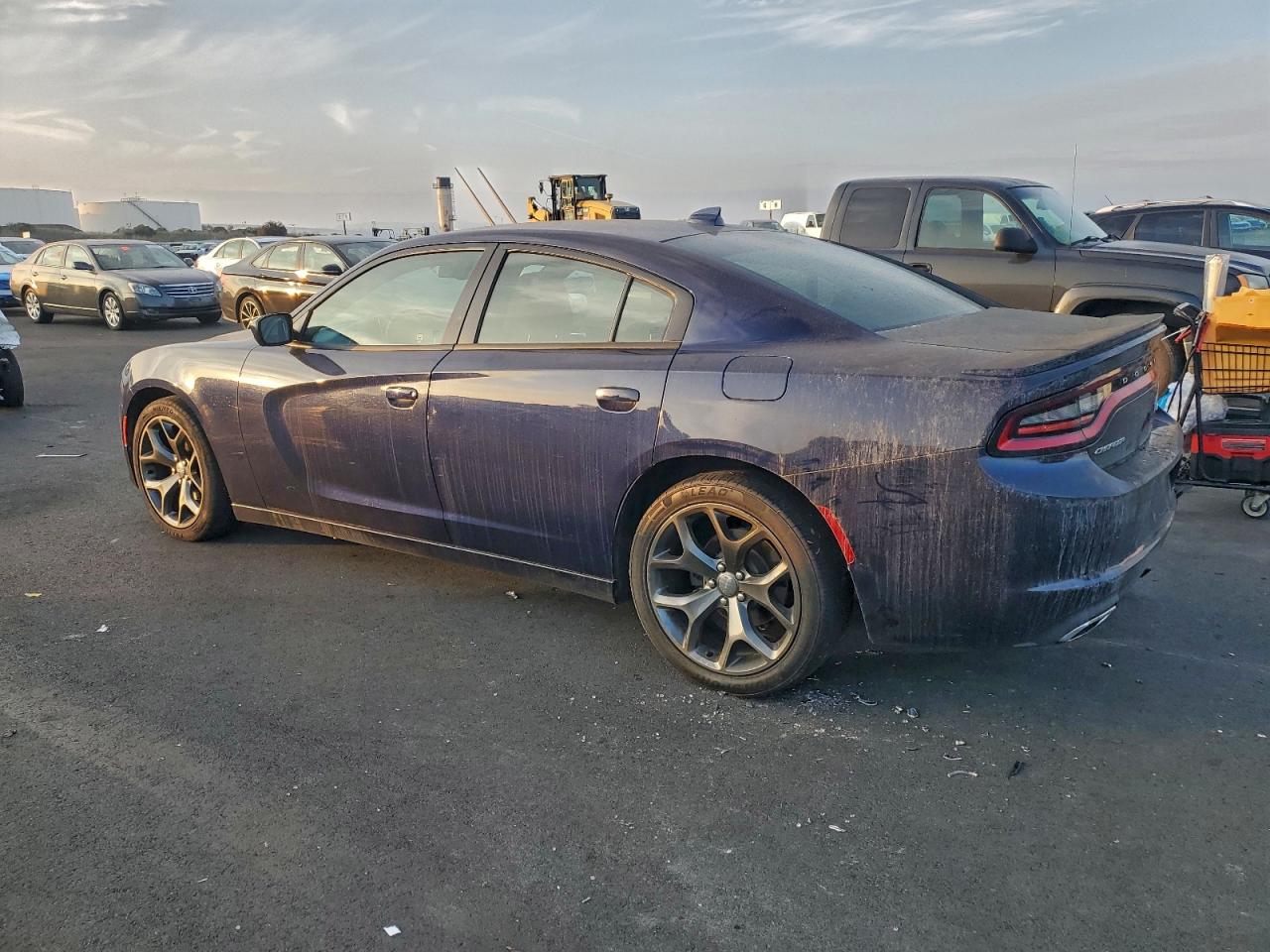 2015 DODGE CHARGER SXT photo 4