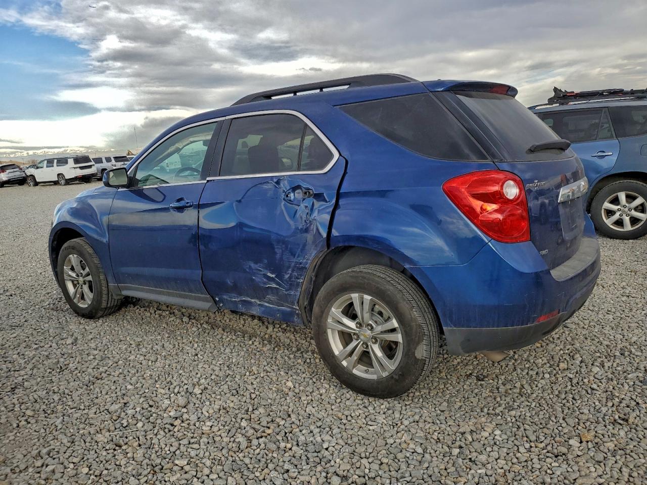 2010 CHEVROLET EQUINOX LT photo 4