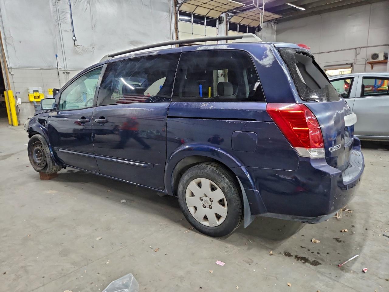 2005 NISSAN QUEST S photo 2