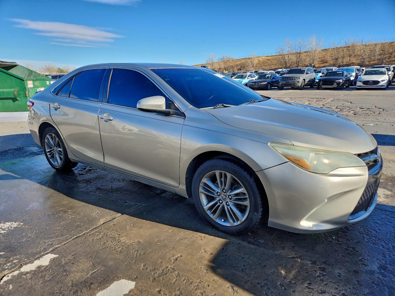 2016 TOYOTA CAMRY LE photo 4