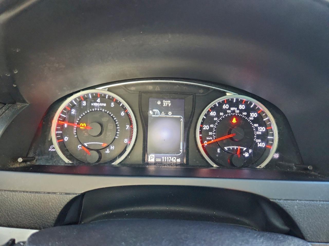 2016 TOYOTA CAMRY LE photo 9