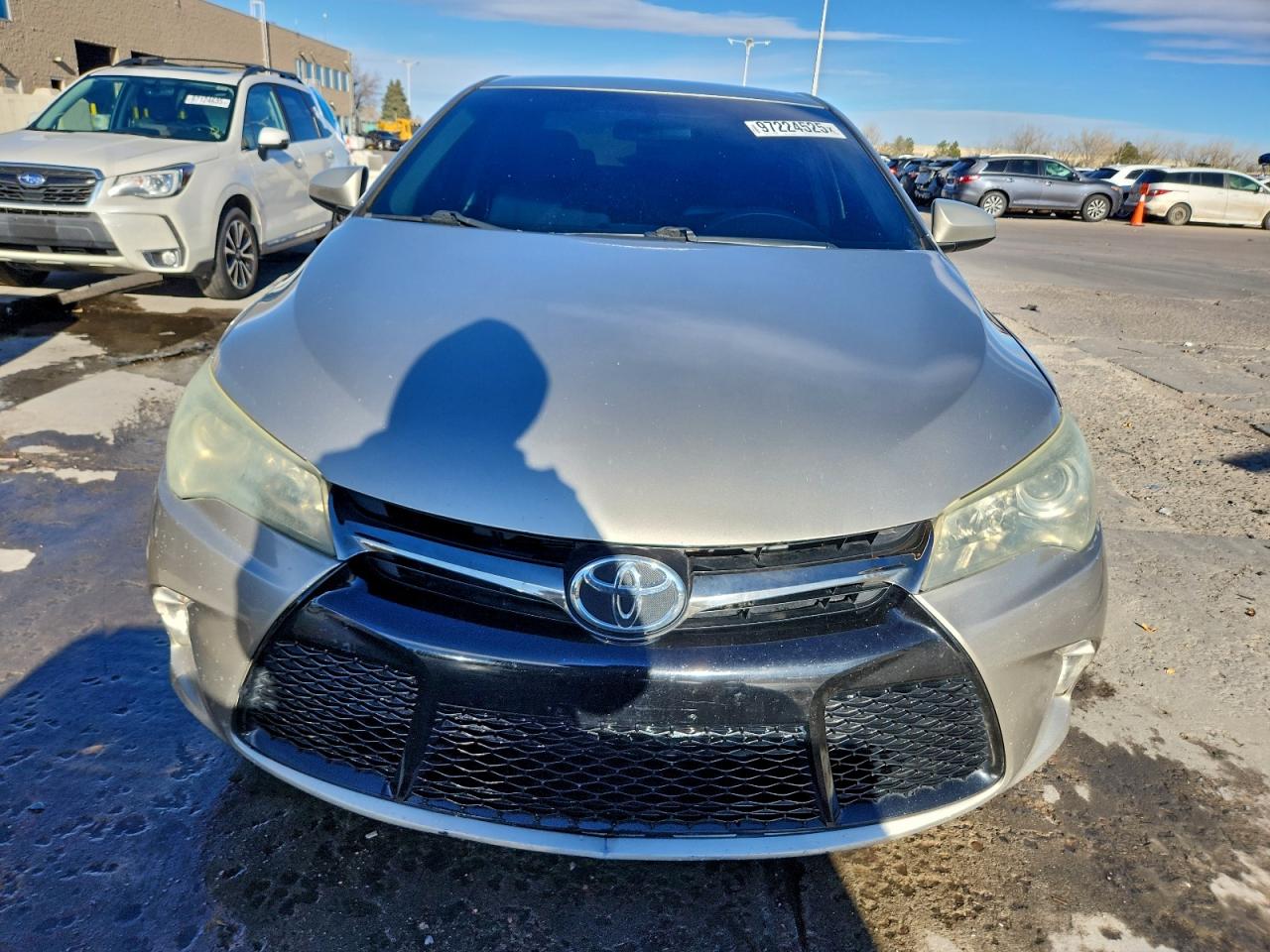 2016 TOYOTA CAMRY LE photo 5