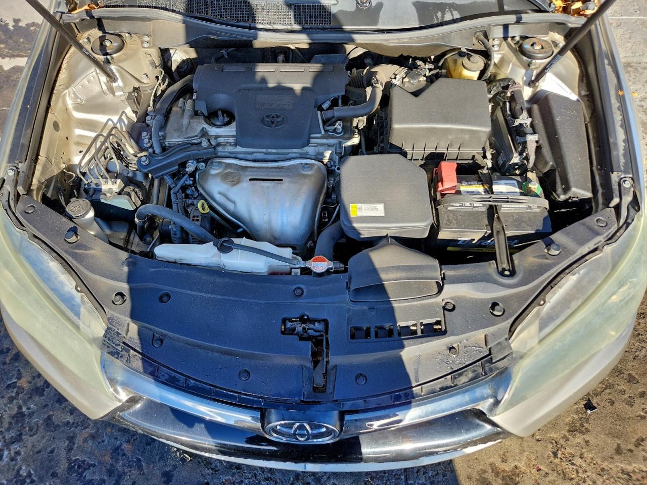 2016 TOYOTA CAMRY LE photo 11