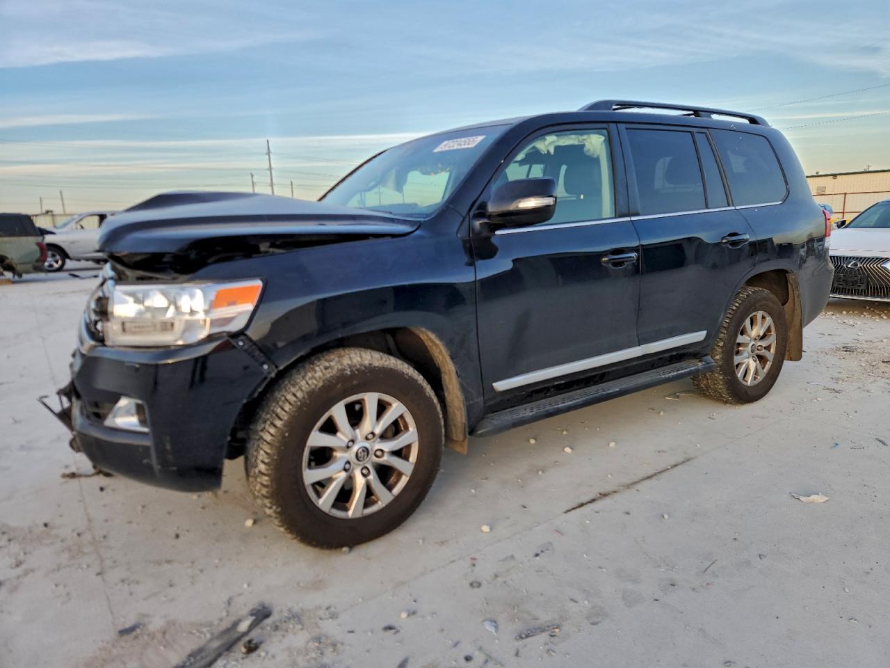2017 TOYOTA LAND CRUISER
