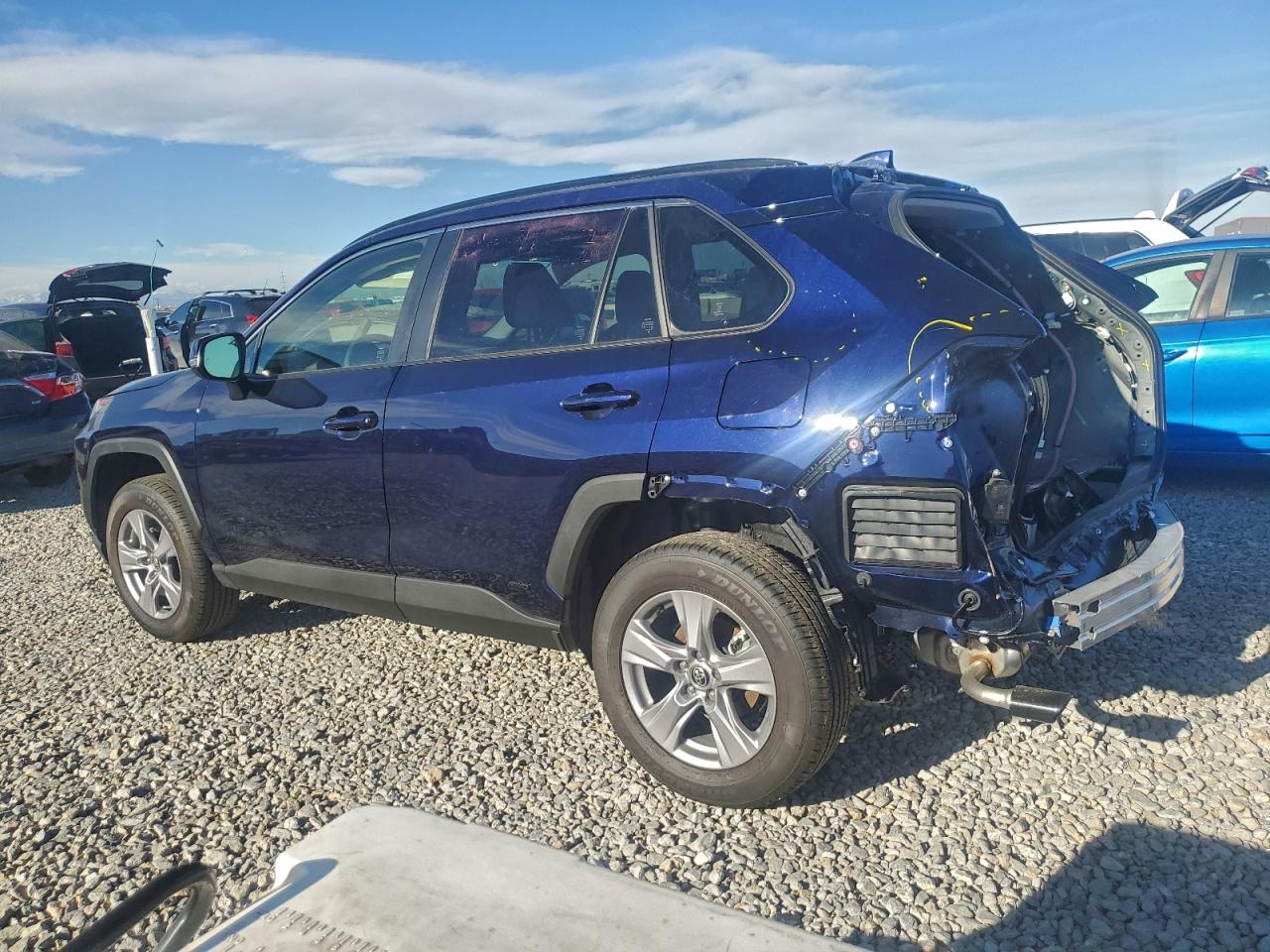 2025 TOYOTA RAV4 XLE photo 2
