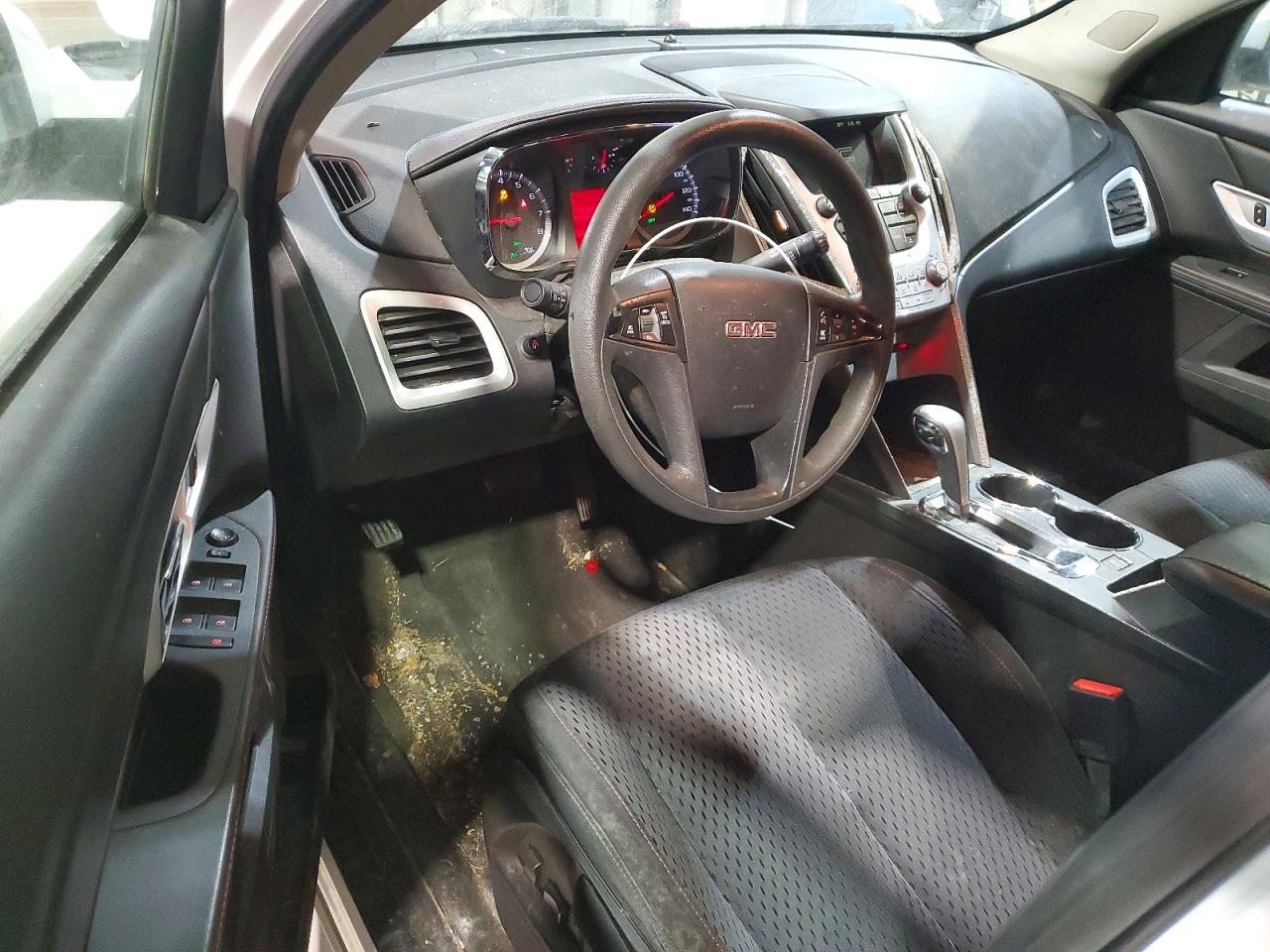 2012 GMC TERRAIN SLE photo 8