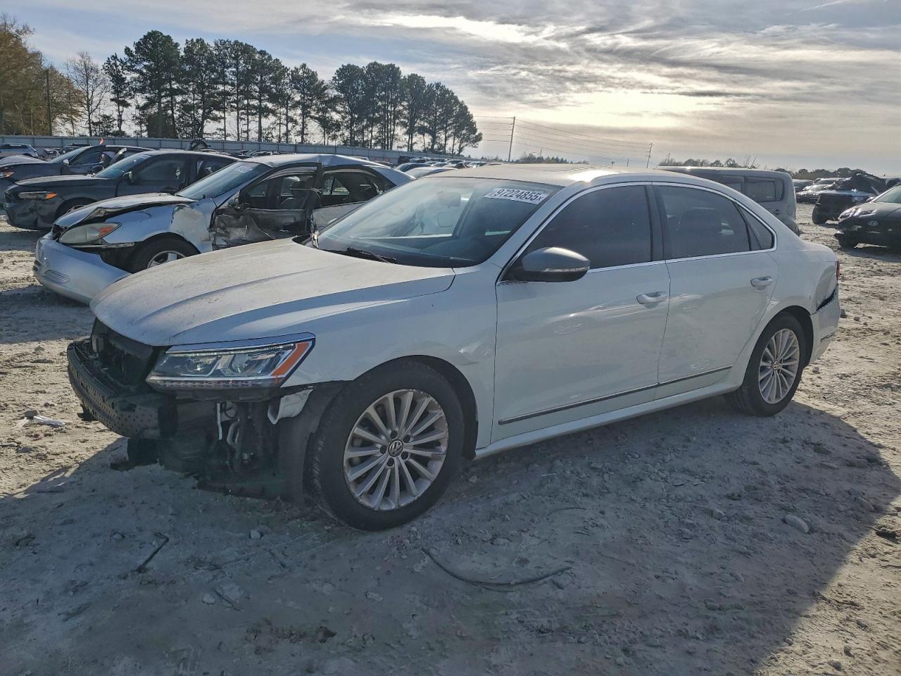 2017 VOLKSWAGEN PASSAT