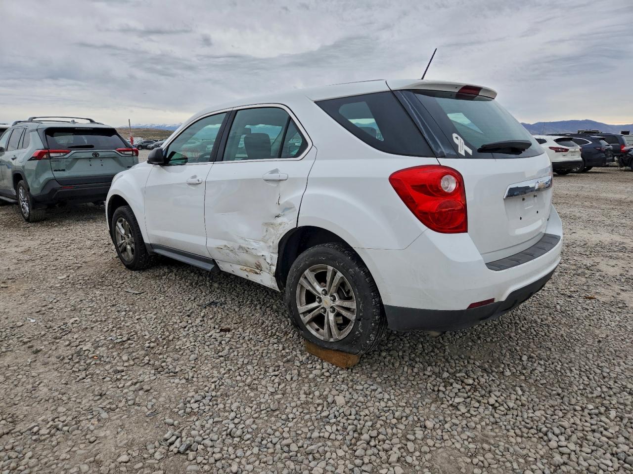 2015 CHEVROLET EQUINOX LS photo 3