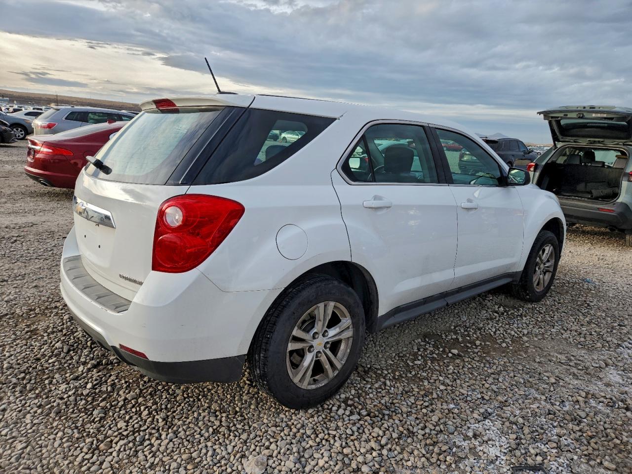 2015 CHEVROLET EQUINOX LS photo 5