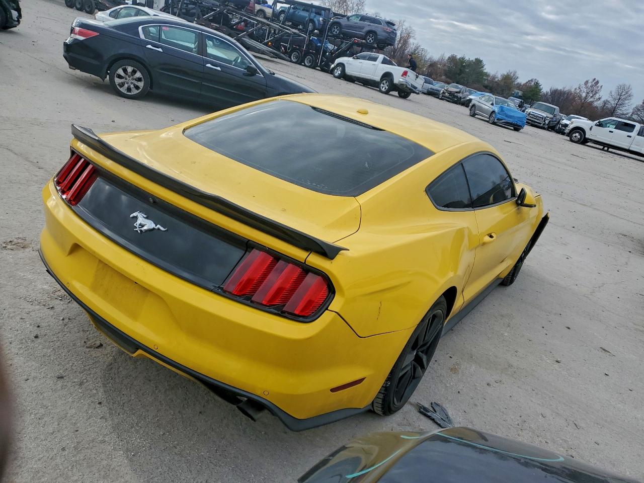 2015 FORD MUSTANG photo 7