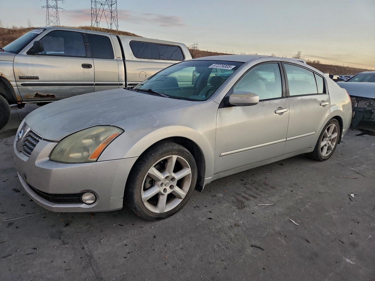 2004 NISSAN MAXIMA
