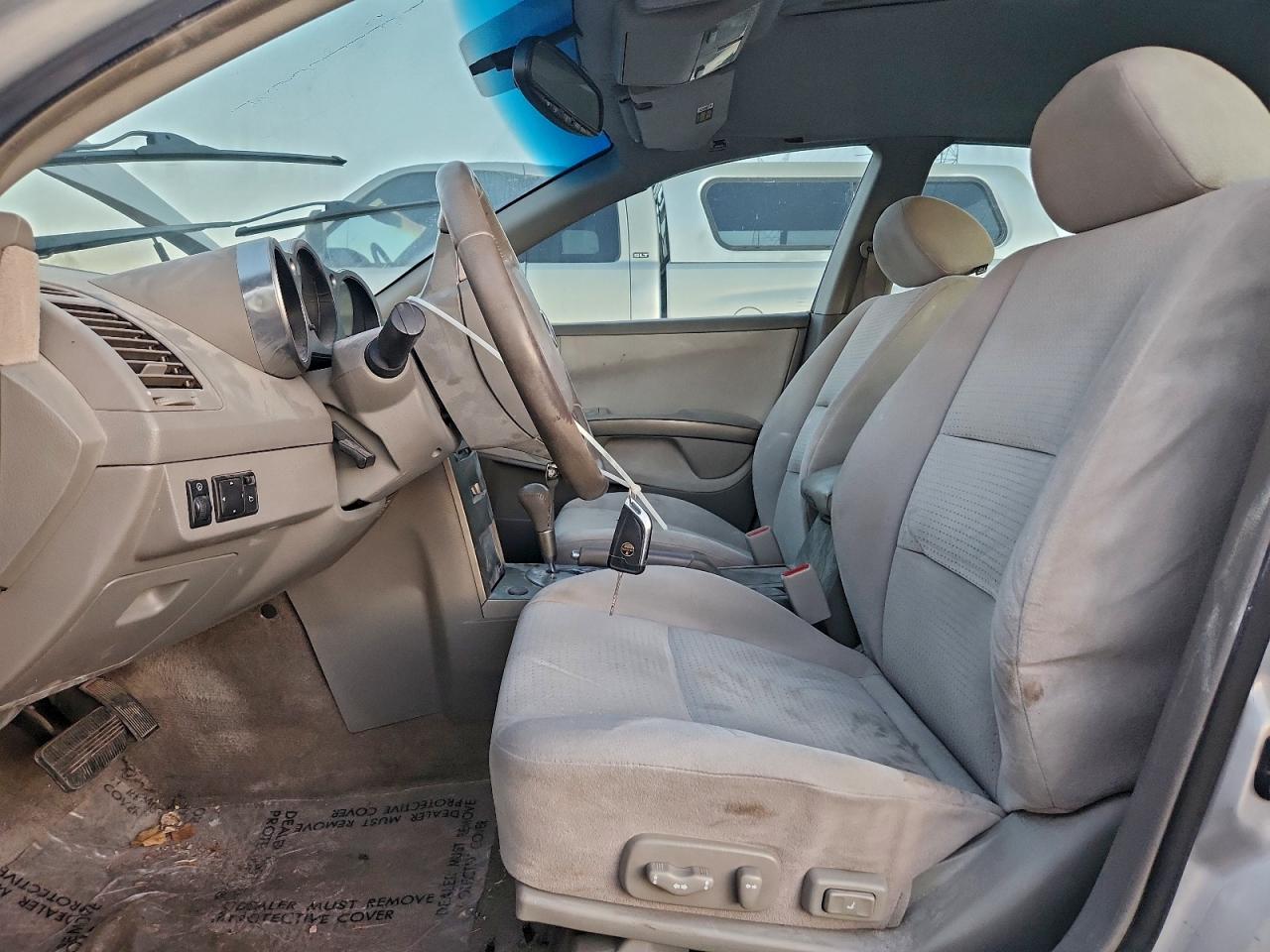 2004 NISSAN MAXIMA SE photo 13