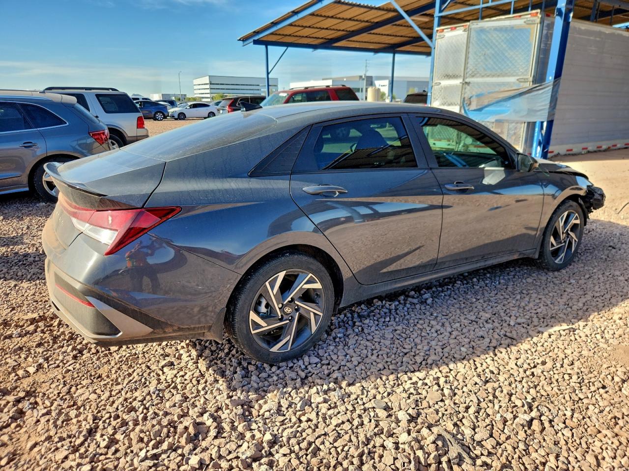 2025 HYUNDAI ELANTRA SEL SPORT photo 3