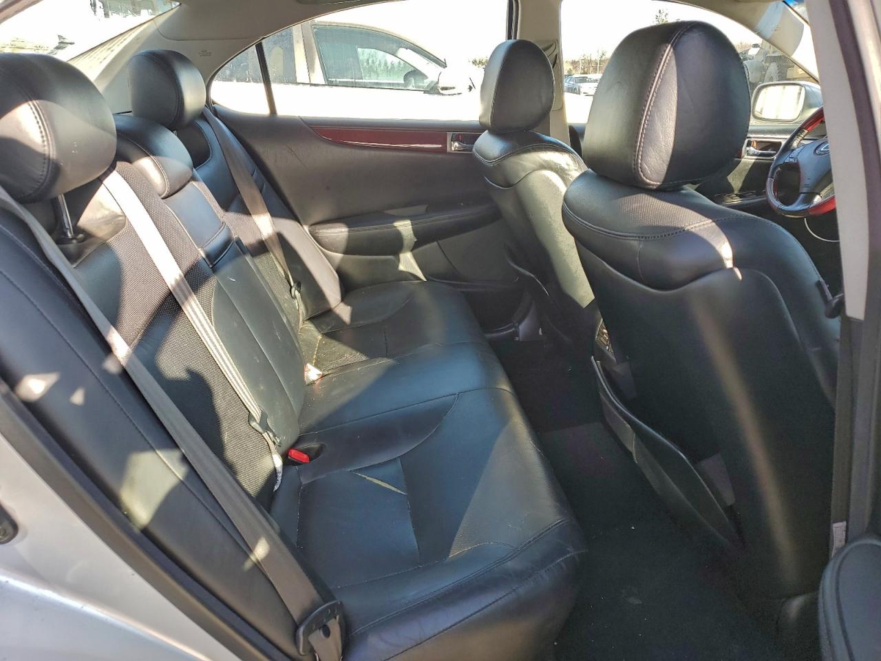 2005 LEXUS ES 330 photo 19