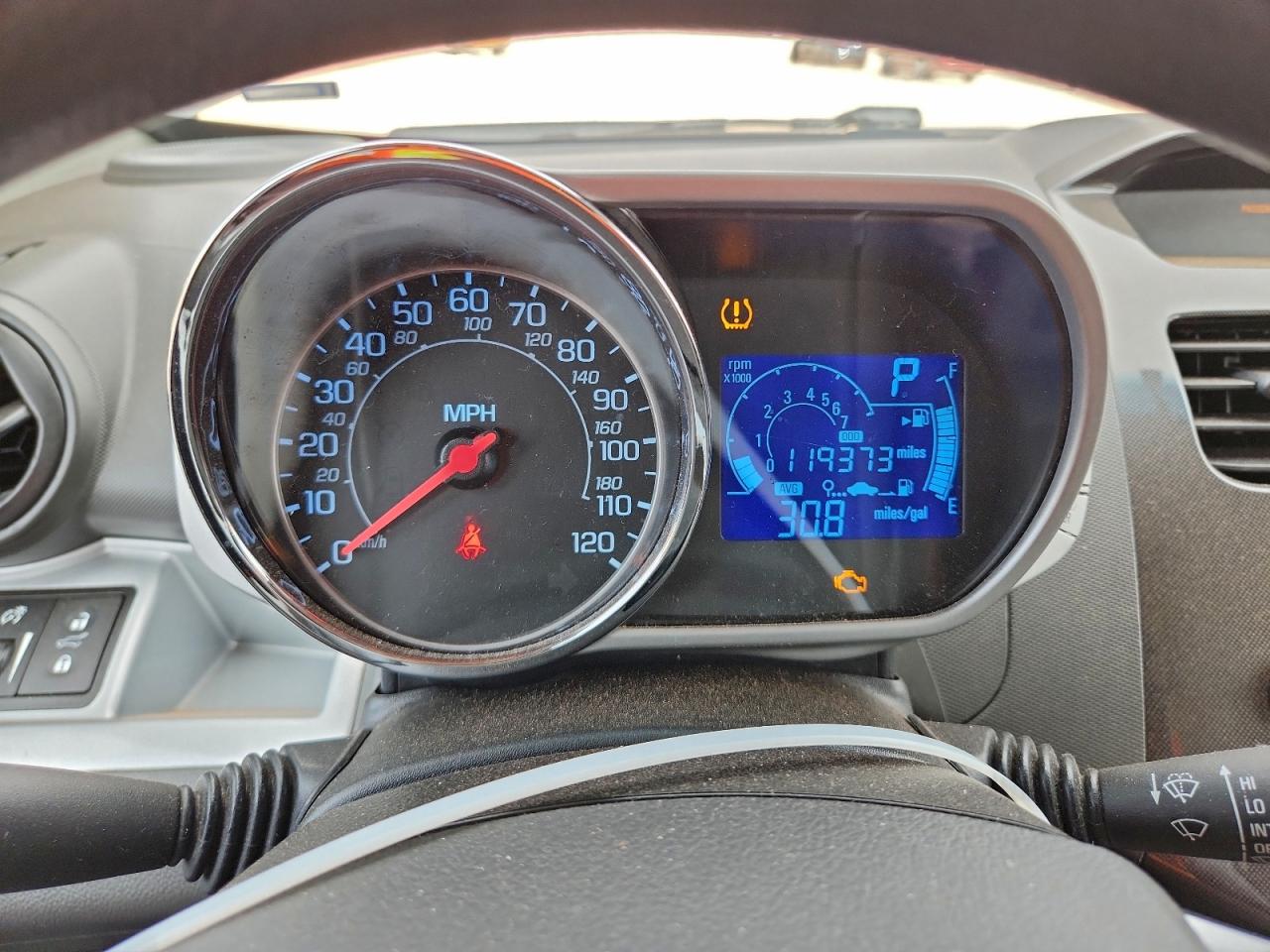 2015 CHEVROLET SPARK photo 25