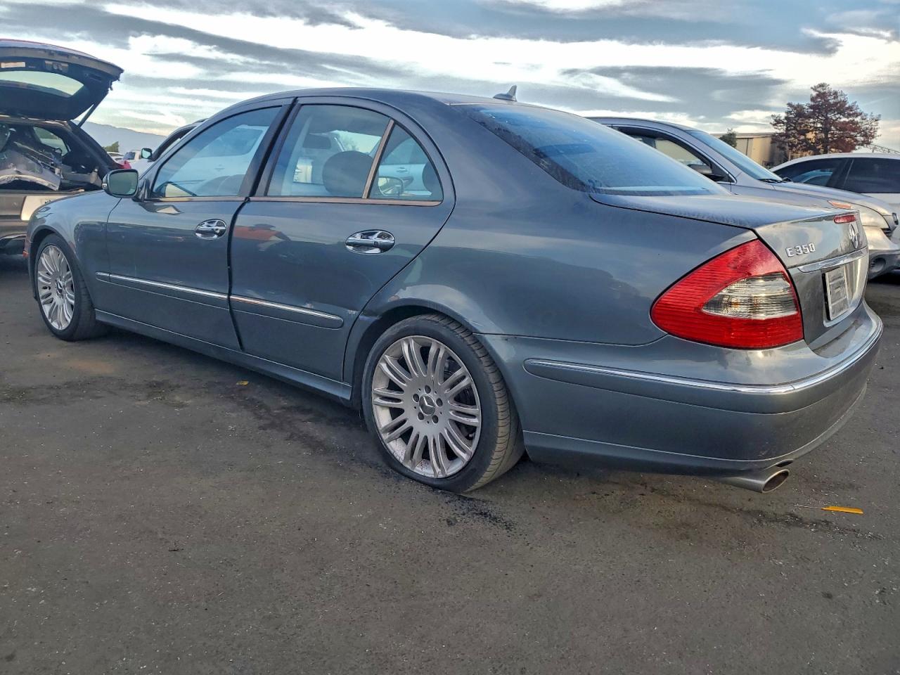 2008 MERCEDES-BENZ E 350 photo 2