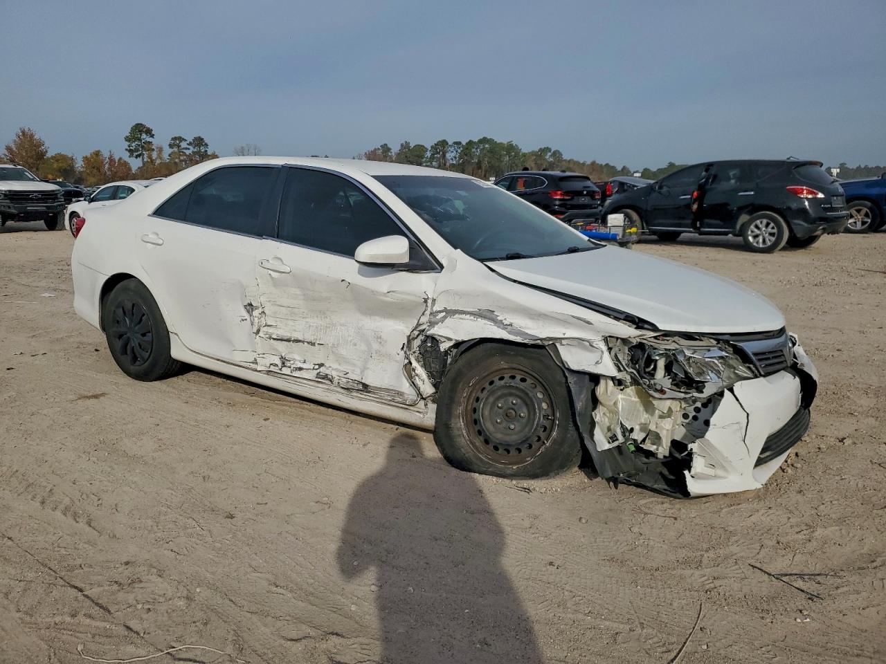 2014 TOYOTA CAMRY L photo 7