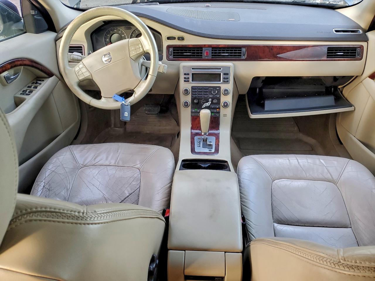 2008 VOLVO XC70 photo 8