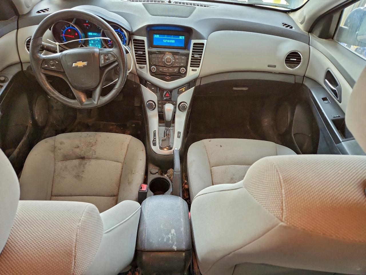 2015 CHEVROLET CRUZE LT photo 8