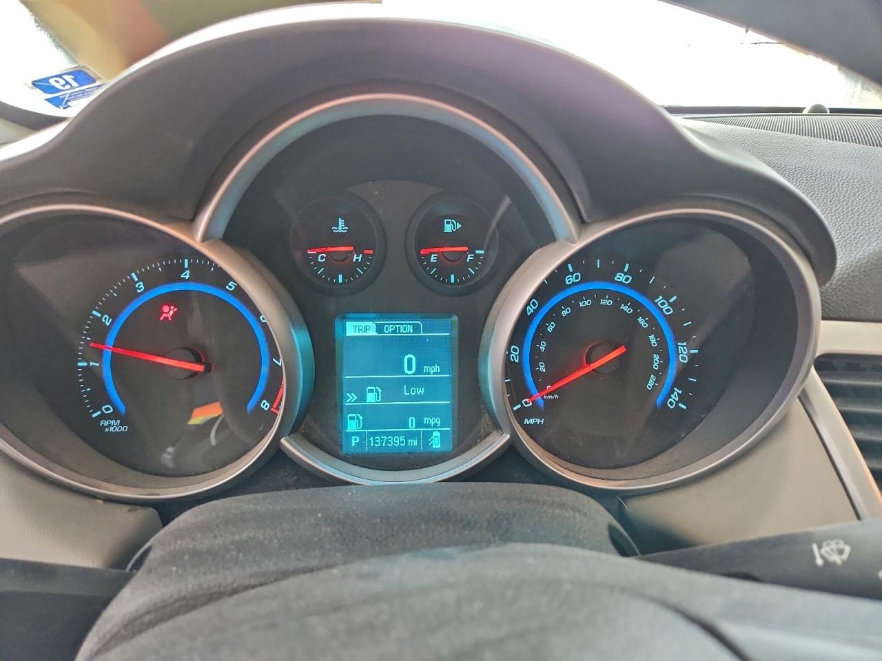 2015 CHEVROLET CRUZE LT photo 9