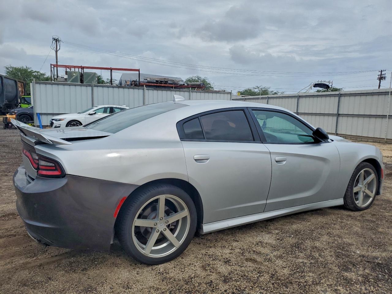 2020 DODGE CHARGER R/T photo 3