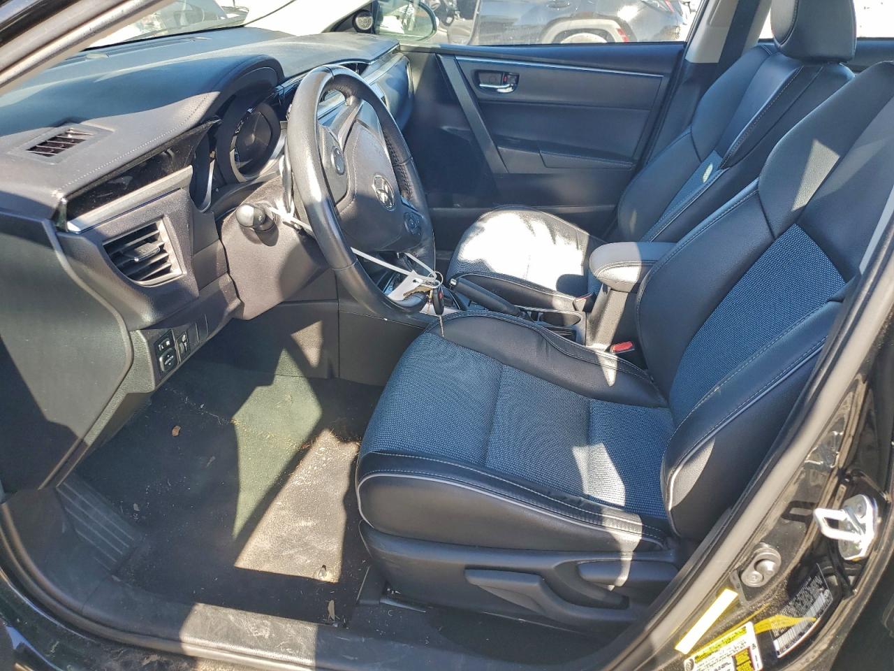 2016 TOYOTA COROLLA L photo 25