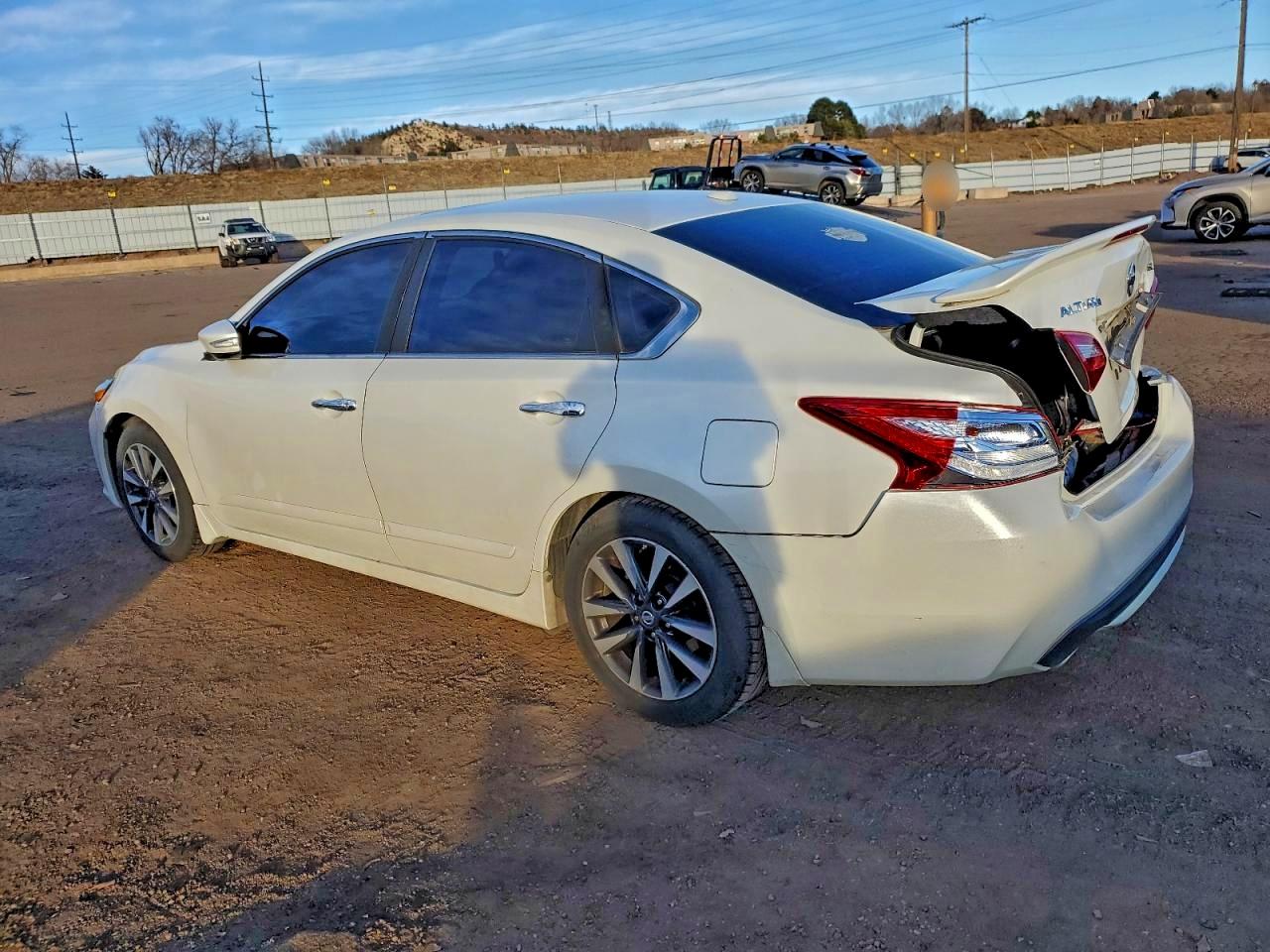 2016 NISSAN ALTIMA 2.5 photo 4