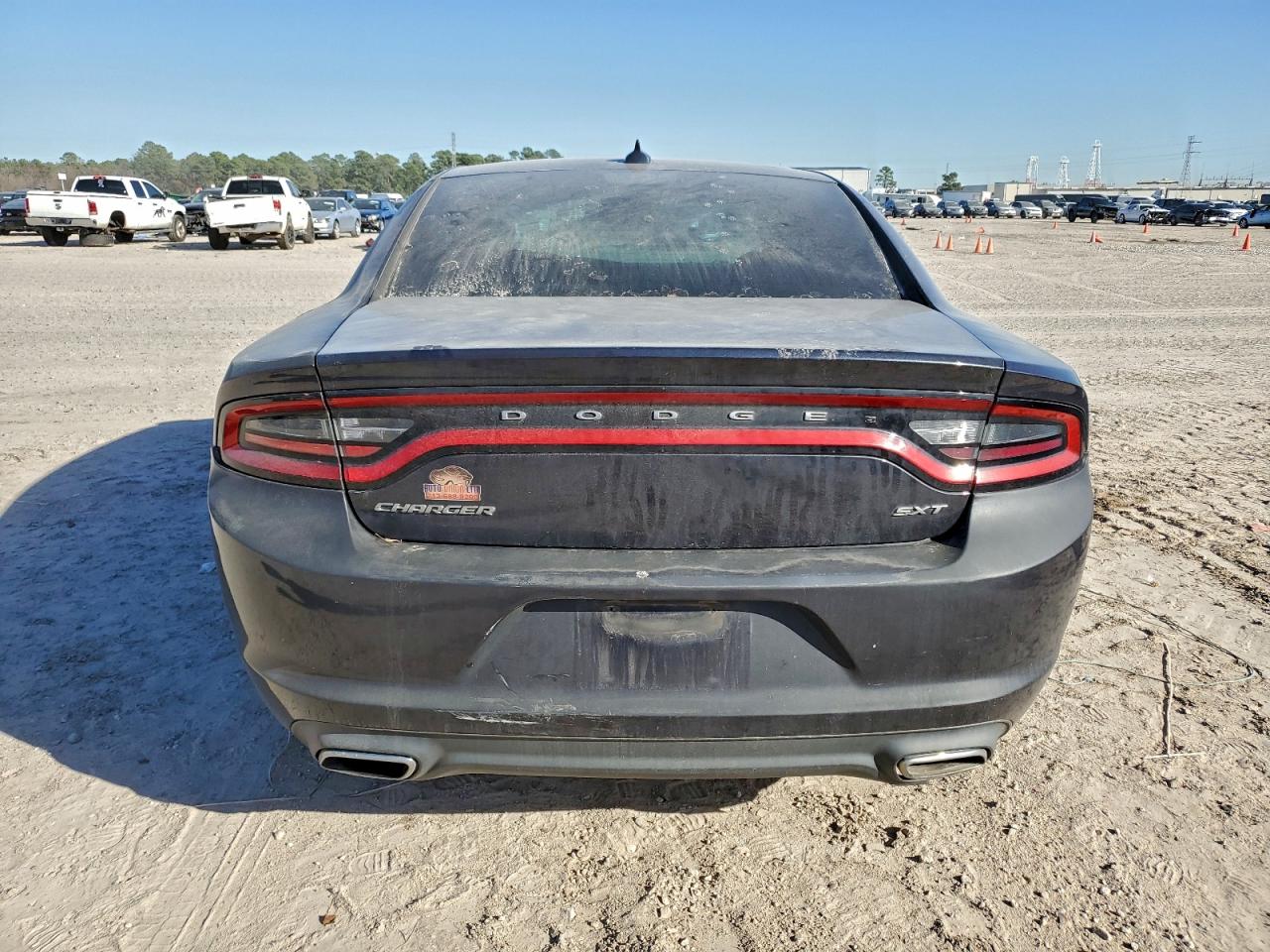 2016 DODGE CHARGER SXT photo 6