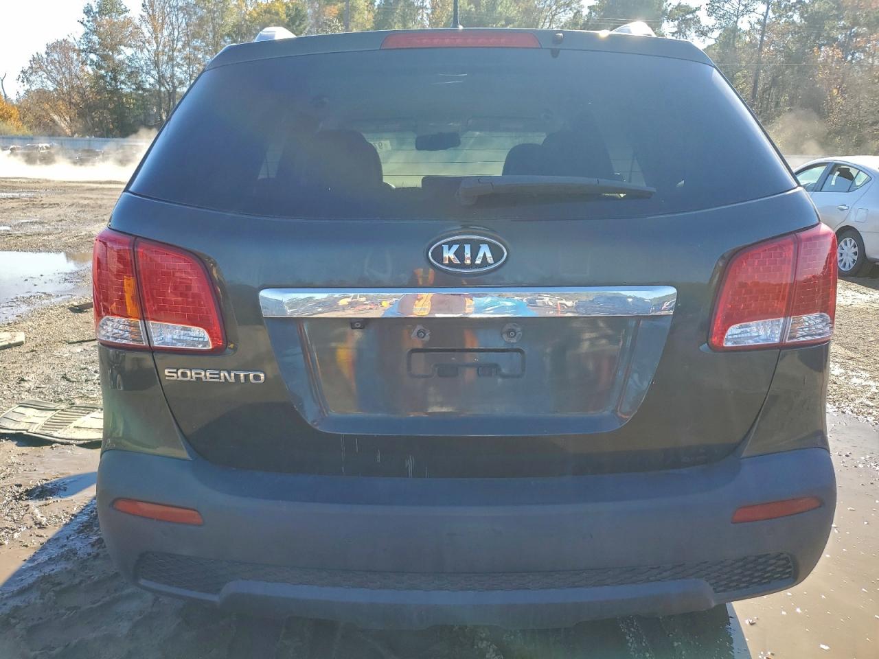 2012 KIA SORENTO BASE photo 16