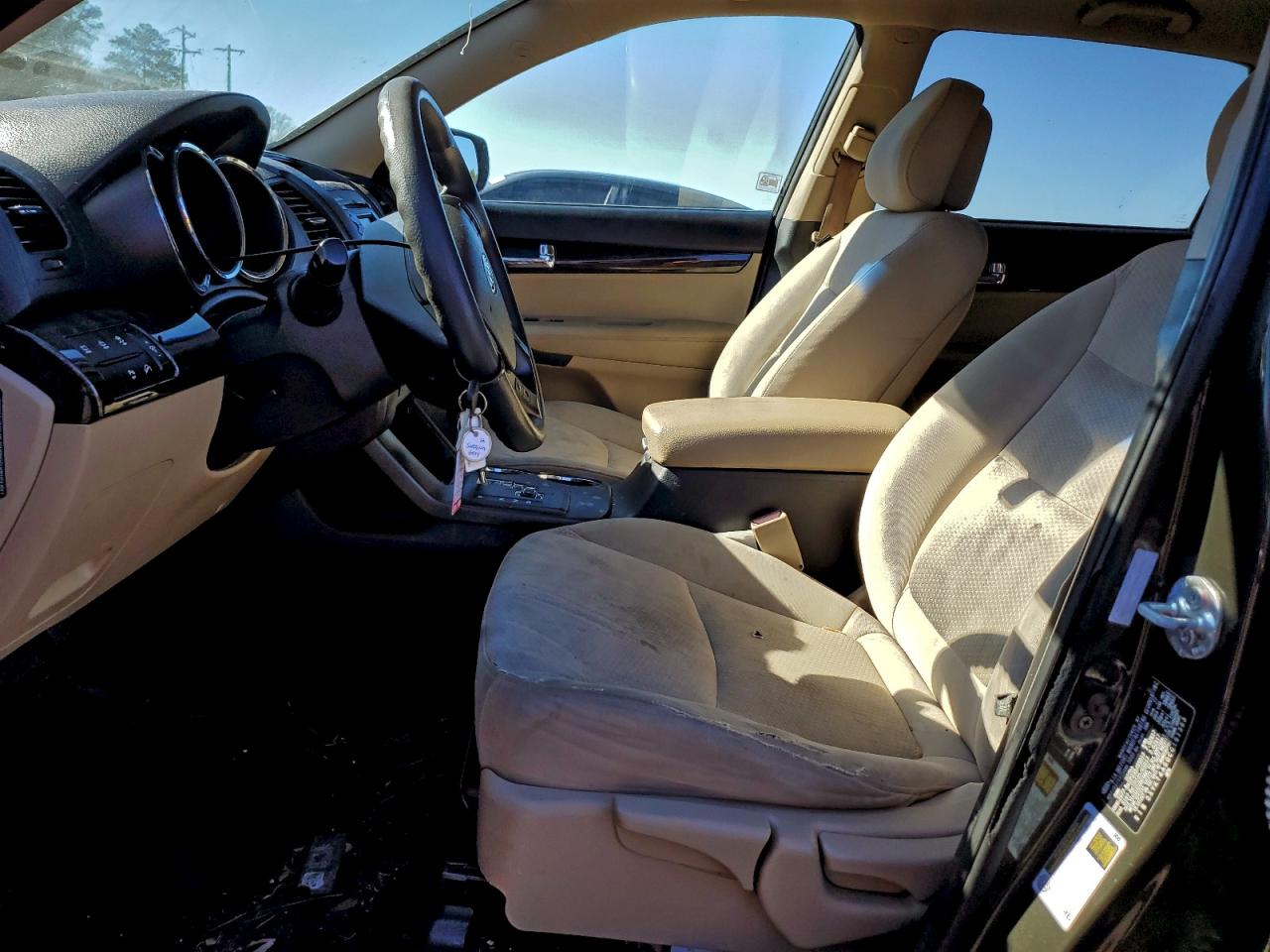 2012 KIA SORENTO BASE photo 19