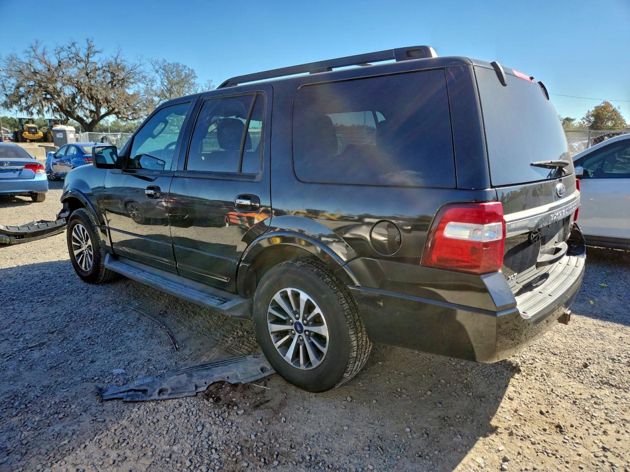 2015 FORD EXPEDITION XLT photo 3