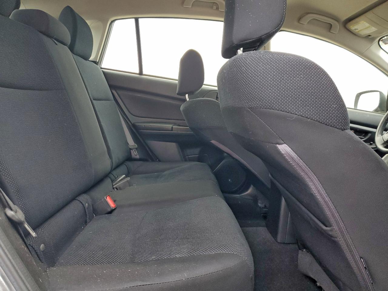 2014 SUBARU IMPREZA photo 28