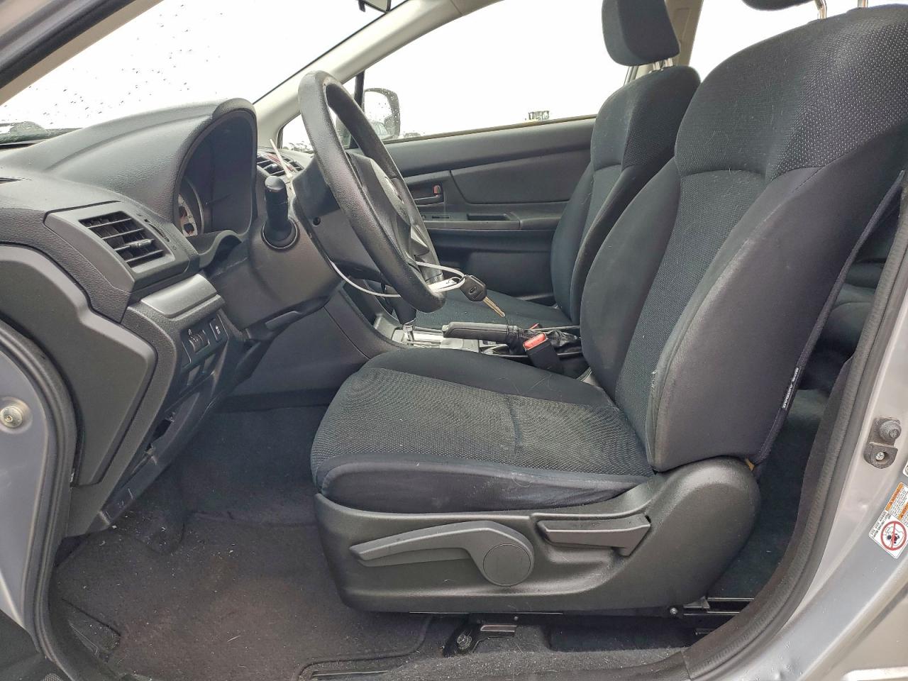 2014 SUBARU IMPREZA photo 19