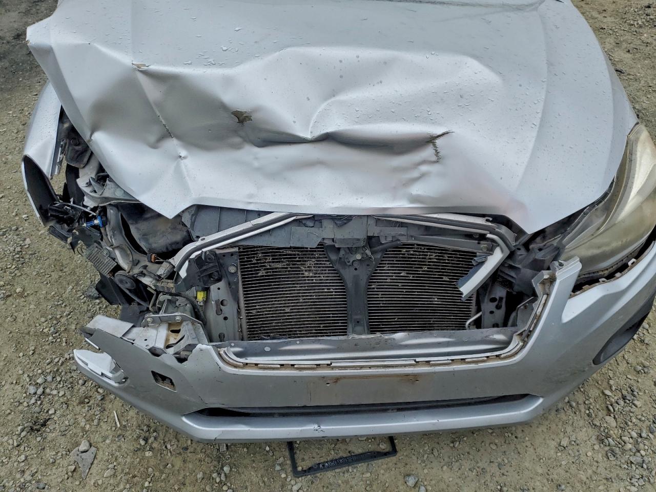 2014 SUBARU IMPREZA photo 31