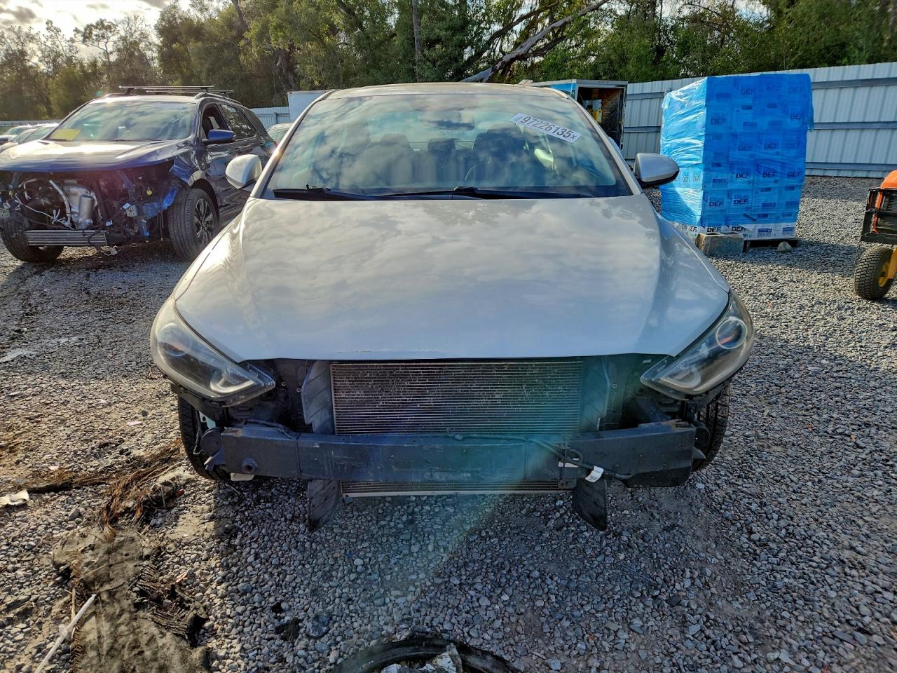 2017 HYUNDAI ELANTRA SE photo 9