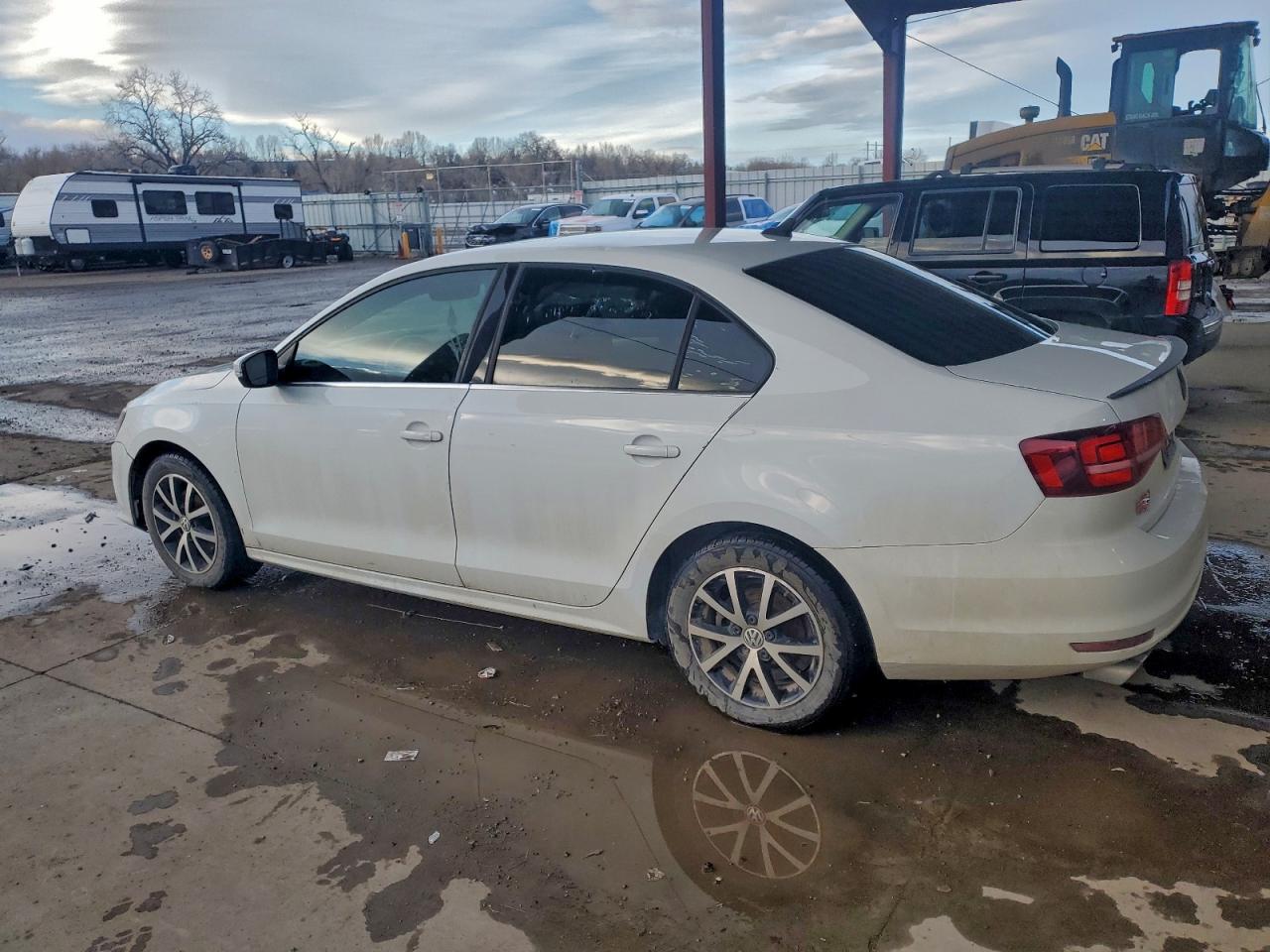 2017 VOLKSWAGEN JETTA SE photo 3